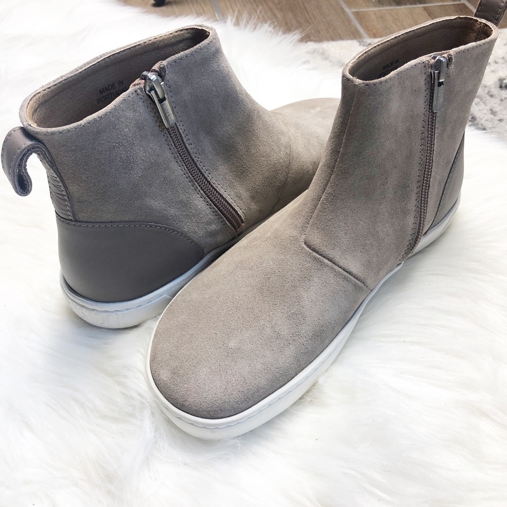 NWT Birkenstock boot sneakers taupe with zipper